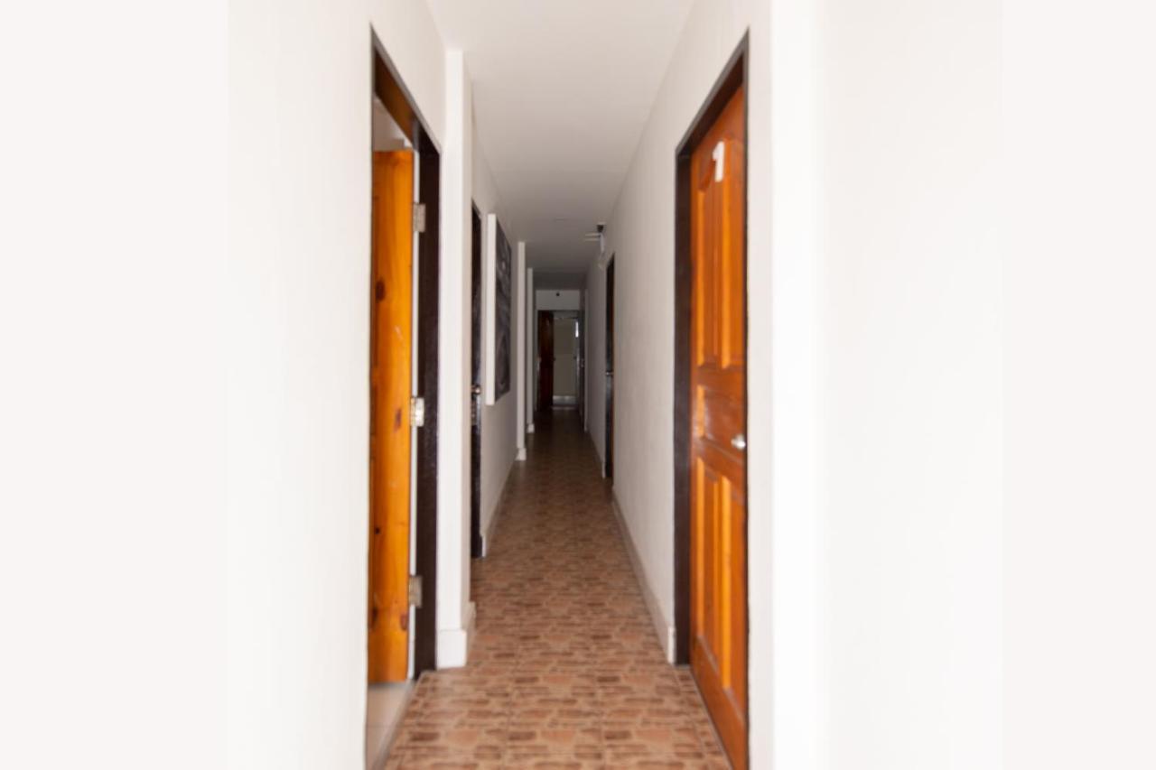 Отель Oyo 328 Onion House Ката-Бич Экстерьер фото