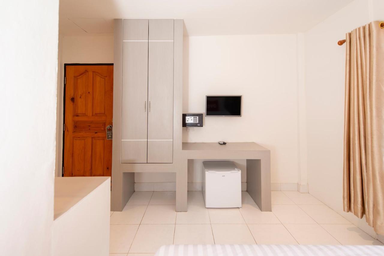 Отель Oyo 328 Onion House Ката-Бич Экстерьер фото